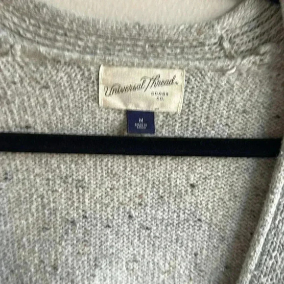 Universal Thread Womens 3 Button Down Gray Speckled Cardigan Sweater Size Med - Picture 2 of 7